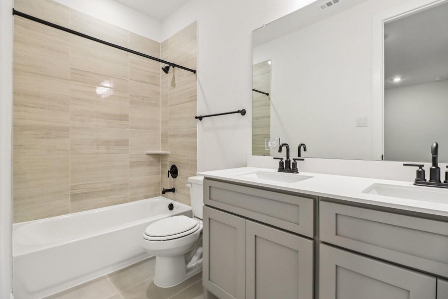 Furnished interior view inside a new home in Woodhavyn 60', Magnolia (Image 16).