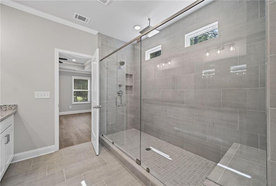 Image 43 of a home in .