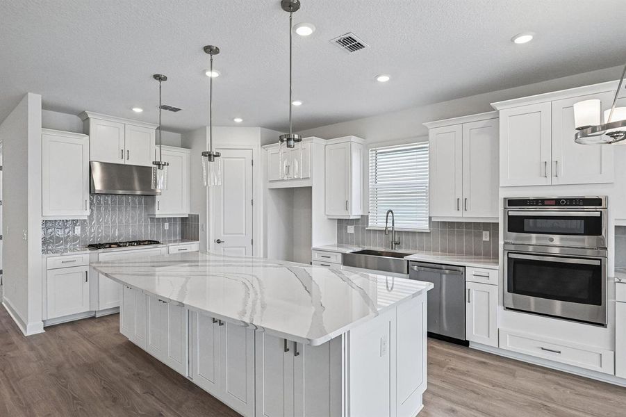 14-web-or-mls-13469 SW Alejandro Court-S