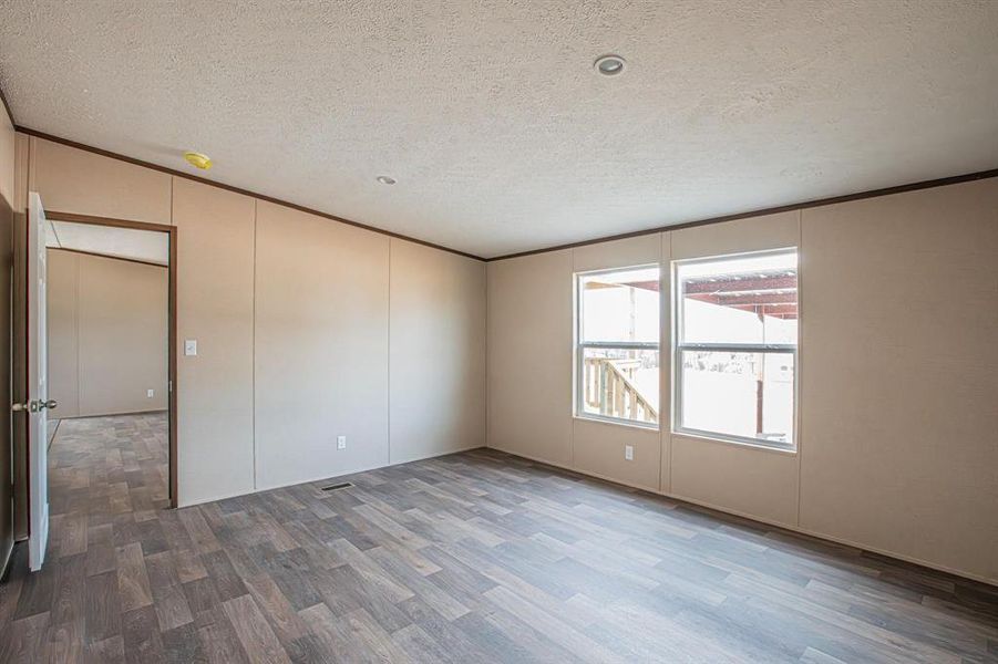 Spacious, unfurnished interior of a new home in , Springtown (Image 17).