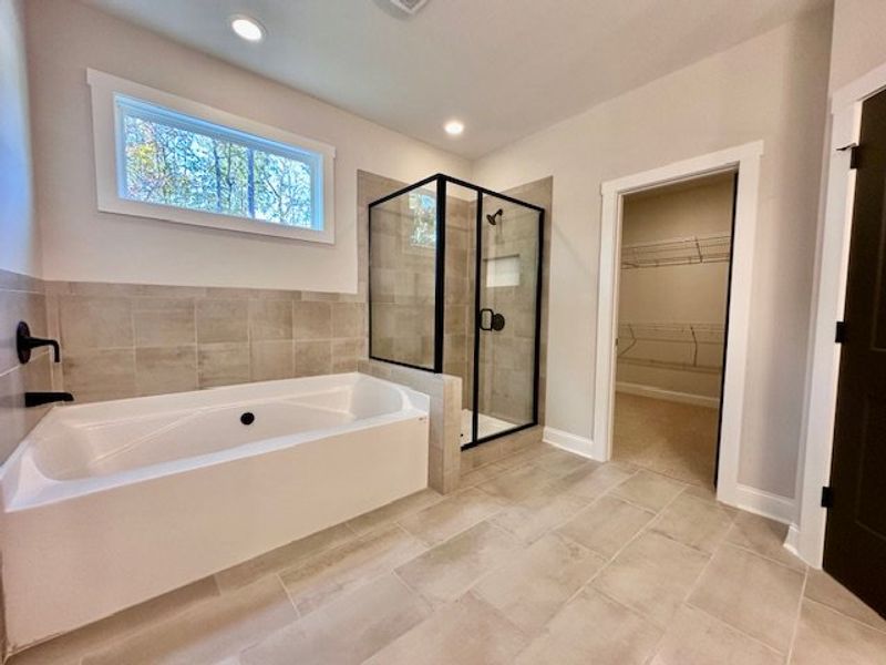 Furnished interior view inside a new home in Deer Creek, Moreland (Image 8).