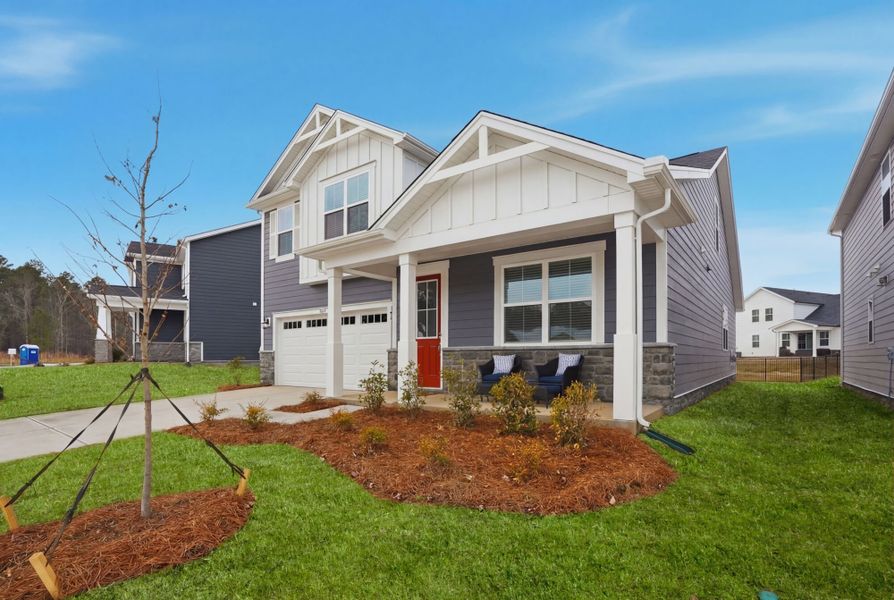Exterior details and patio area of a home in Waxhaw Landing, Monroe (Image 3).