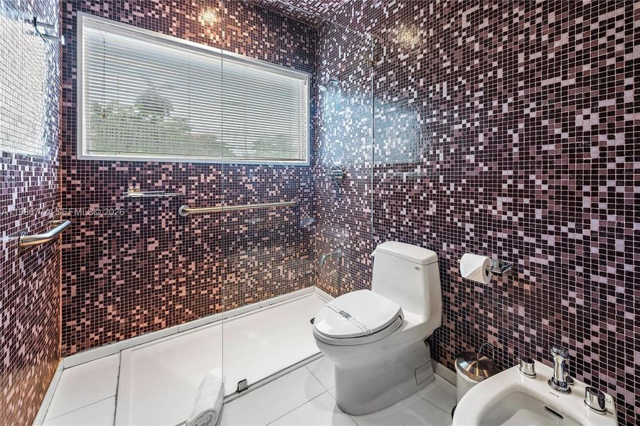 Furnished interior view inside a new home in , Miami (Image 42).