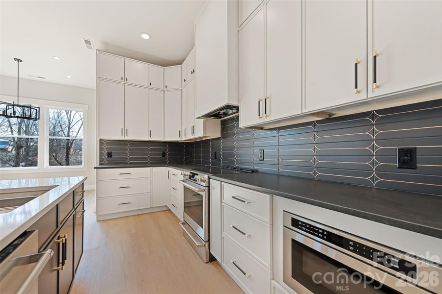 Gorgeous Tile Backsplash