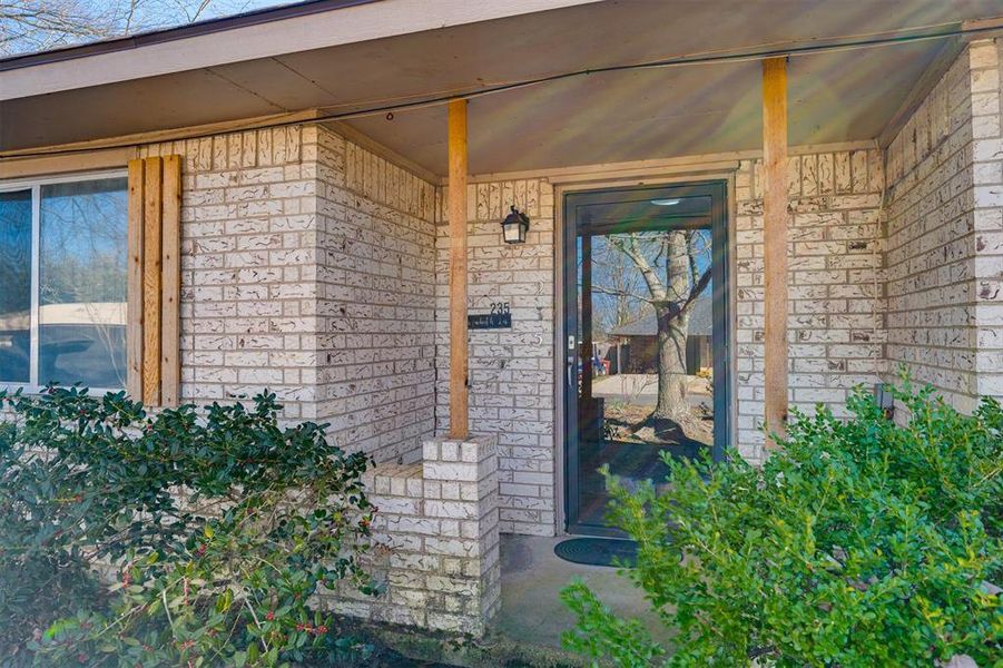 Exterior details and patio area of a home in , Blossom (Image 16).