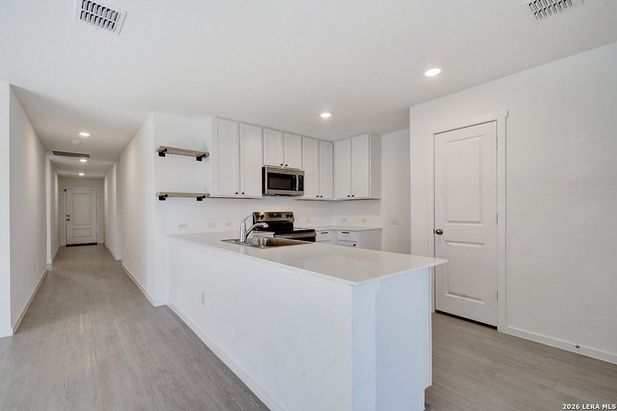 Furnished interior view inside a new home in Ridgeland, Kerrville (Image 6).