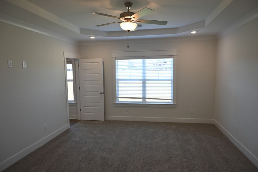 Spacious, unfurnished interior of a new home in Rookers Bend, Smyrna (Image 24).
