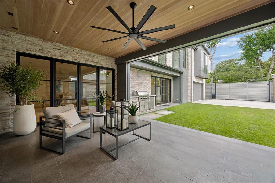 Exterior details and patio area of a home in , Dallas (Image 27).