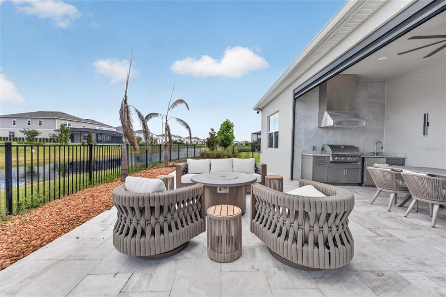Exterior details and patio area of a home in , Orlando (Image 26).