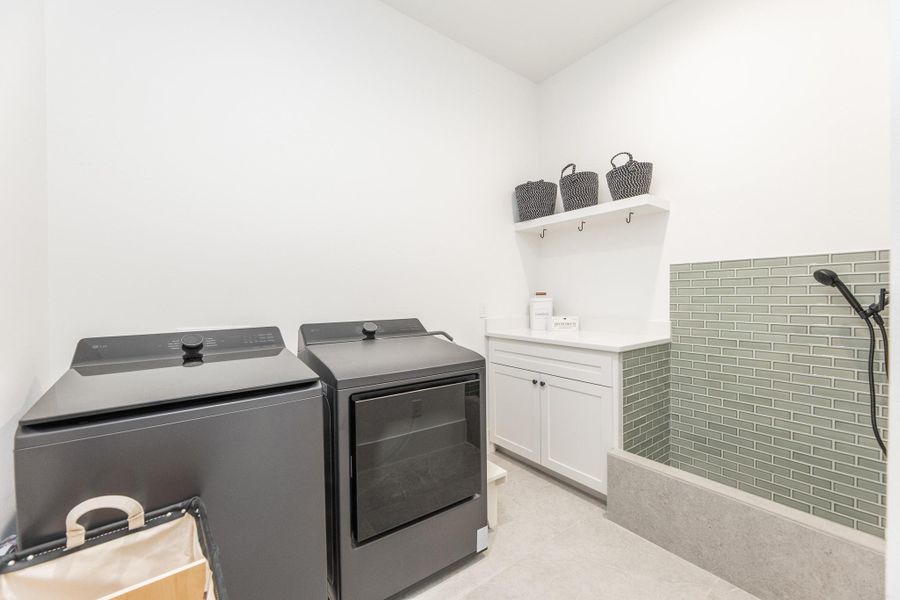 Furnished interior view inside a new home in , Magnolia (Image 46).