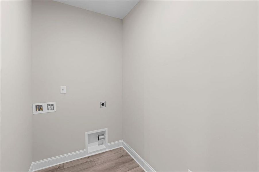 Spacious, unfurnished interior of a new home in Hidden Fields, Hoschton (Image 28).