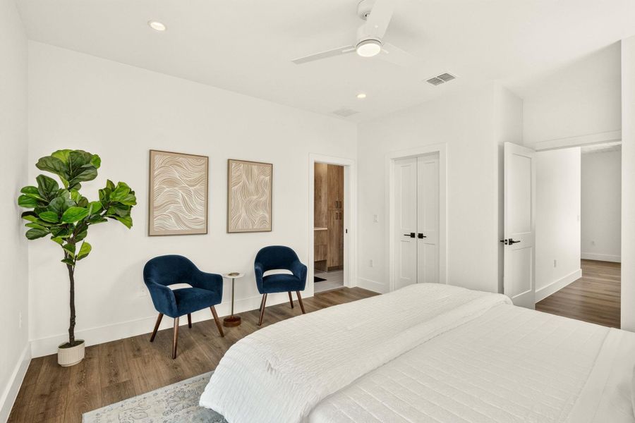 Furnished interior view inside a new home in , Austin (Image 12).