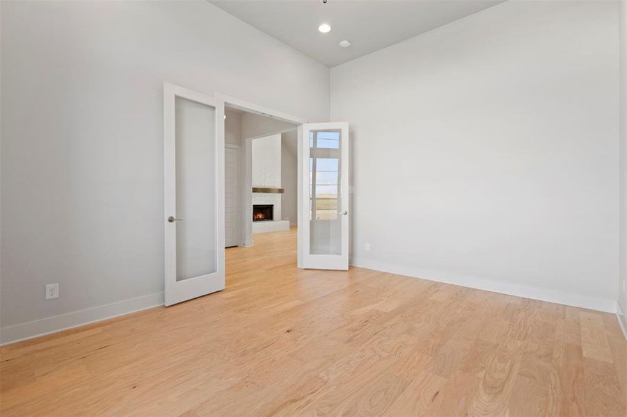 Spacious, unfurnished interior of a new home in Levante - 1 Acre Lots, Waxahachie (Image 29). Spacious, unfurnished interior of a new home in Levante - 1 Acre Lots, Waxahachie (Image 29).