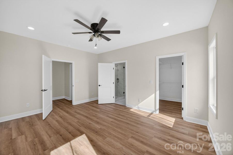 Spacious, unfurnished interior of a new home in , Rockwell (Image 32).