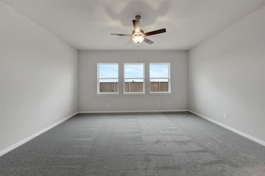 Spacious, unfurnished interior of a new home in The Grand Prairie 50’, Hockley (Image 40).