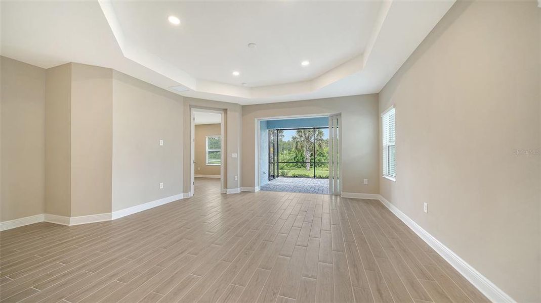 Spacious, unfurnished interior of a new home in Windward, Lakewood Ranch (Image 24).