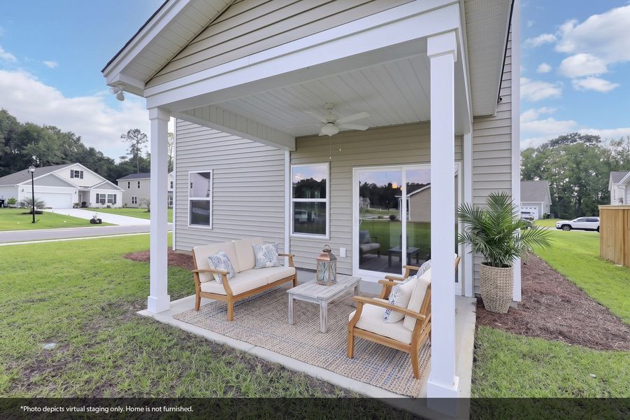 Exterior details and patio area of a home in Jordan Grove, Conway (Image 3).