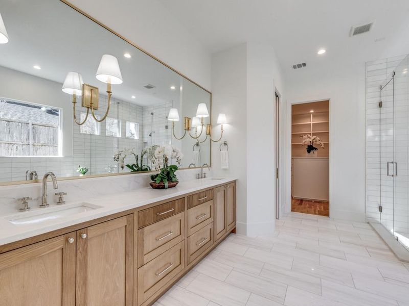 Furnished interior view inside a new home in , Dallas (Image 6).