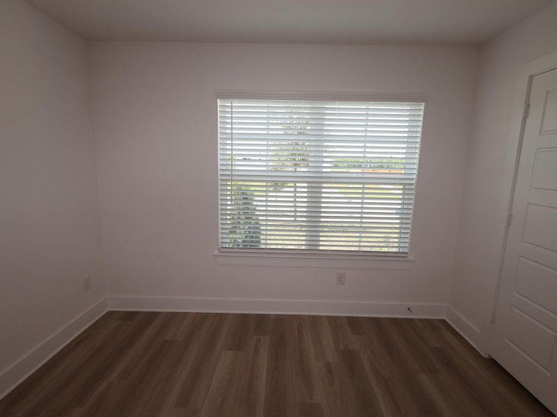 Spacious, unfurnished interior of a new home in Lago Mar, Santa Fe (Image 15).