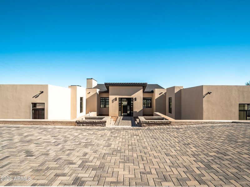 Front elevation Front elevation