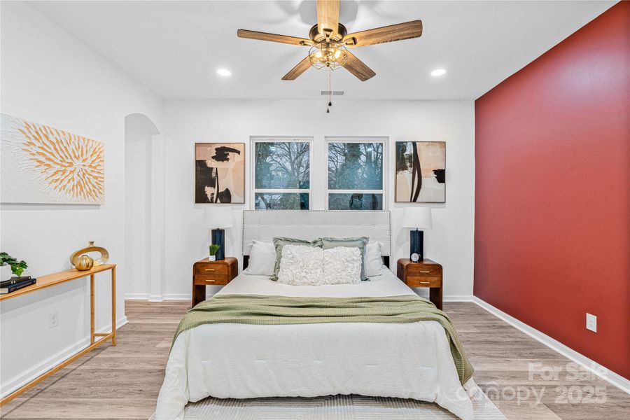 Furnished interior view inside a new home in , Cherryville (Image 13).