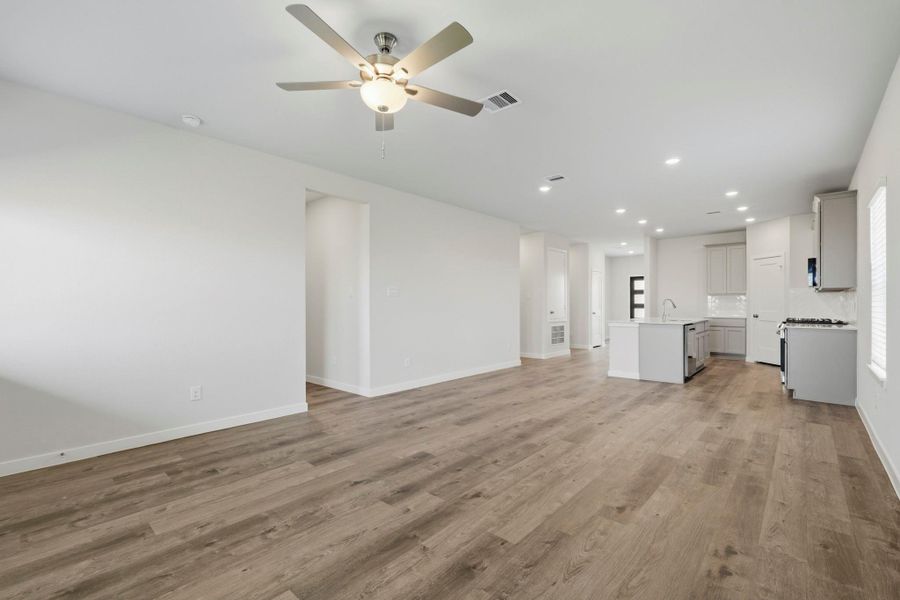 Spacious, unfurnished interior of a new home in Mirabella, Brookshire (Image 19).