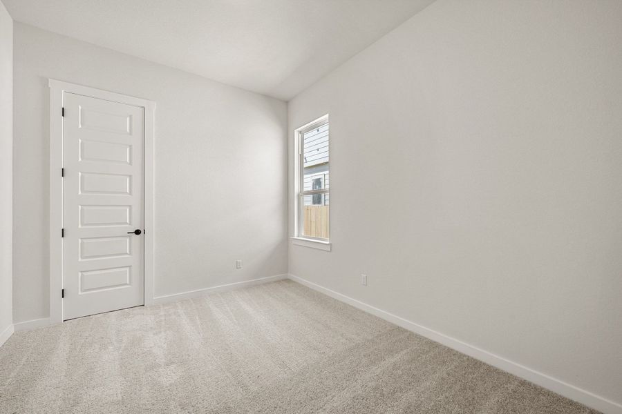 Spacious, unfurnished interior of a new home in Park Central, Georgetown (Image 32).