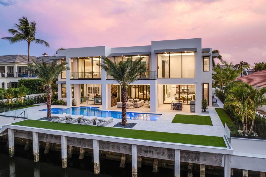 Exterior details and patio area of a home in , Boca Raton (Image 38).