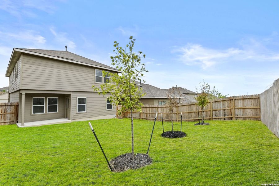 Exterior details and patio area of a home in Applewood, San Antonio (Image 2).