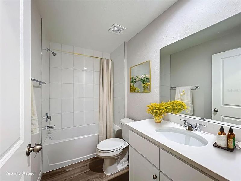 Furnished interior view inside a new home in , Belleview (Image 8).