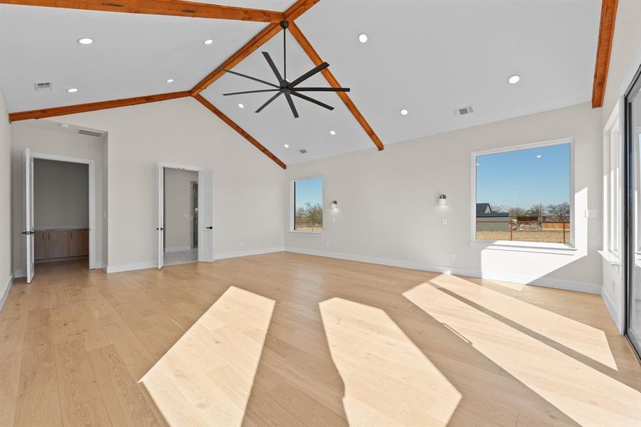 Spacious, unfurnished interior of a new home in , Godley (Image 31).