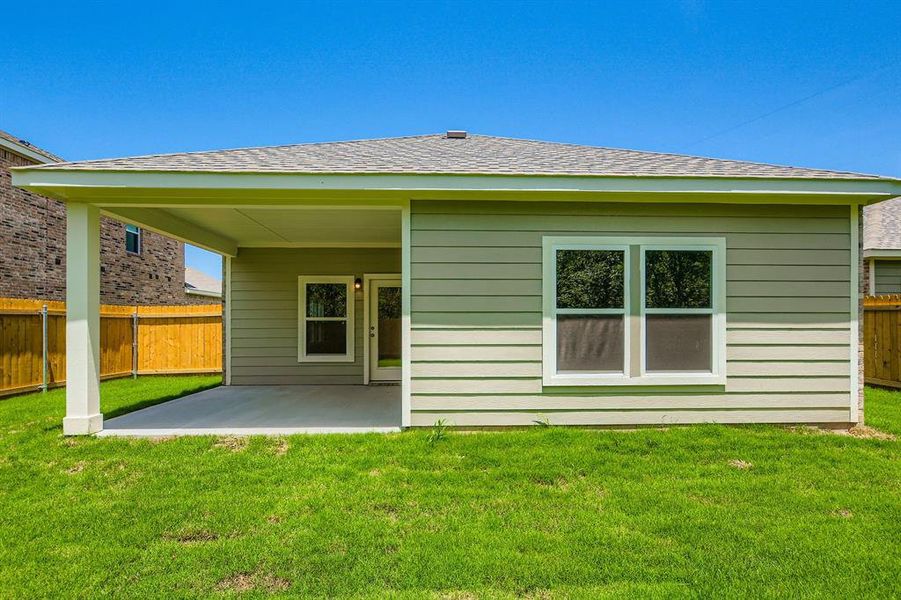 Front exterior of a new home in Sperling Farms, Ferris, TX, highlighting curb appeal (Image 1). Front exterior of a new home in Sperling Farms, Ferris, TX, highlighting curb appeal (Image 1).