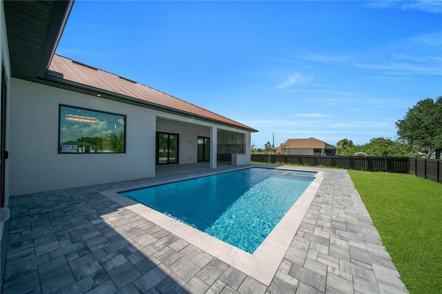 Exterior details and patio area of a home in , Cape Coral (Image 27).