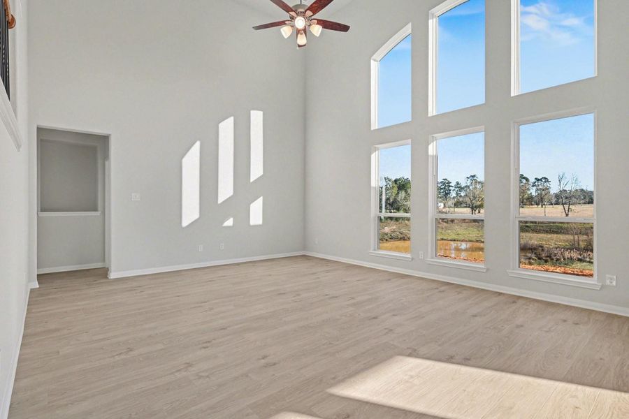 Spacious, unfurnished interior of a new home in Rose Hill Estates, Willis (Image 18).