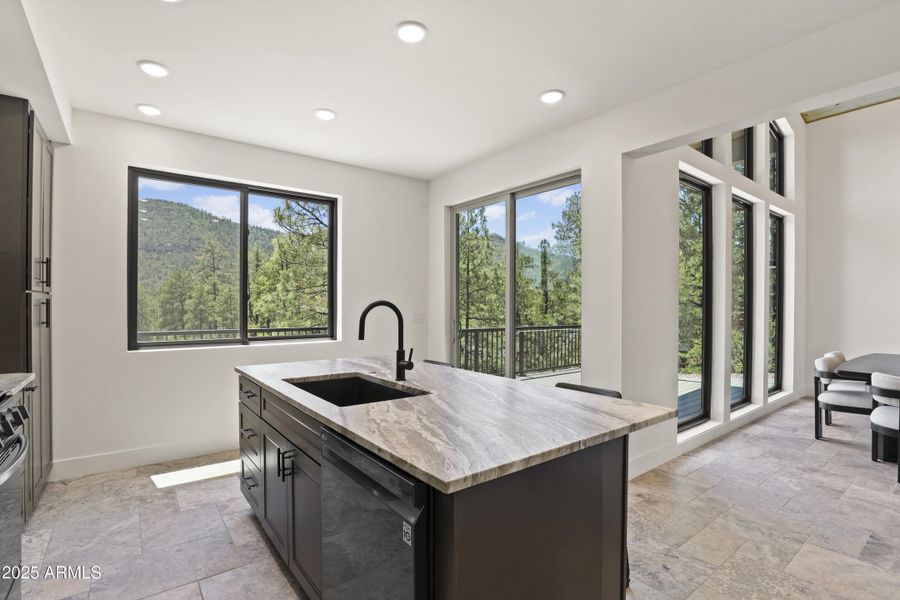 Island in Kitchen Island in Kitchen