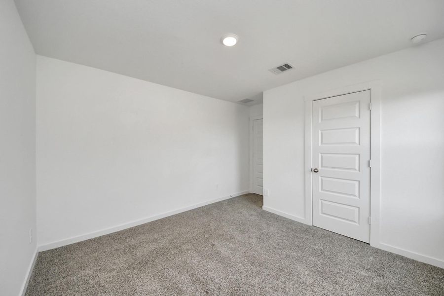 Spacious, unfurnished interior of a new home in Tamarron, Katy (Image 31). Spacious, unfurnished interior of a new home in Tamarron, Katy (Image 31).