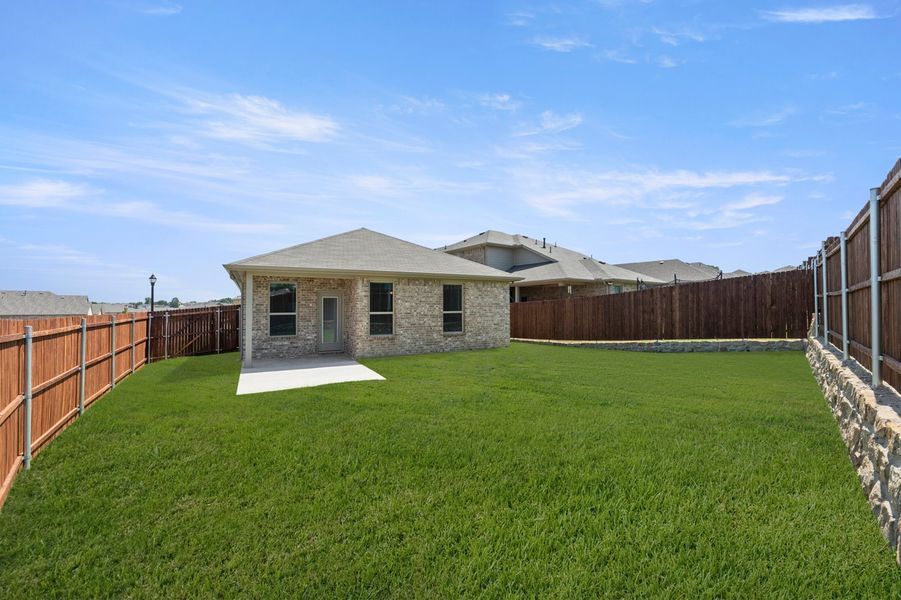 Front exterior of a new home in ValleyBrooke, Mesquite, TX, highlighting curb appeal (Image 27).