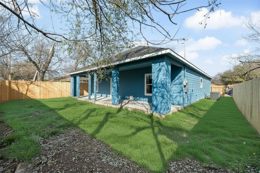 Exterior details and patio area of a home in , White Settlement (Image 4).