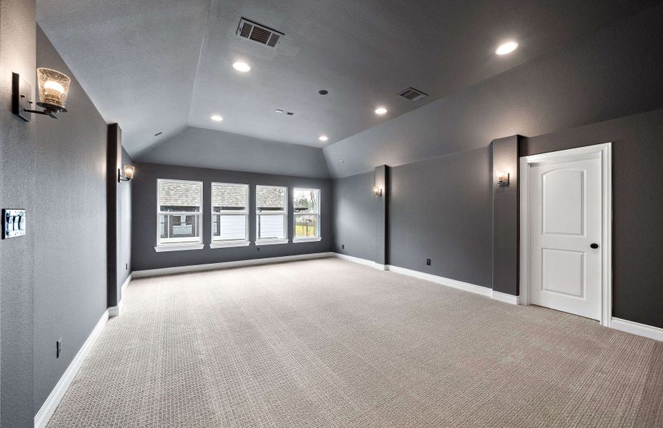 Spacious, unfurnished interior of a new home in Artavia 70′, Conroe (Image 20).