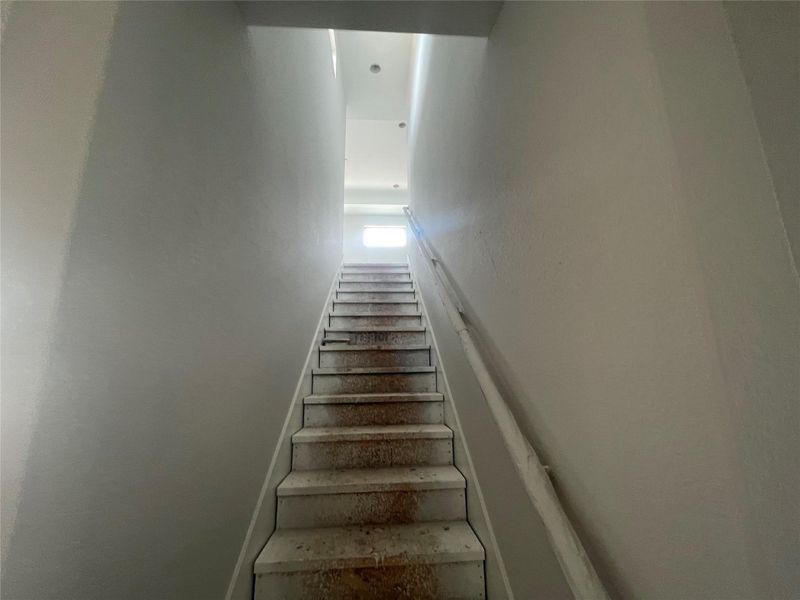 Spacious, unfurnished interior of a new home in Leander Estates, Leander (Image 22).