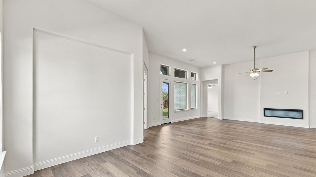 Furnished interior view inside a new home in Green Meadows Classic, Celina (Image 17).