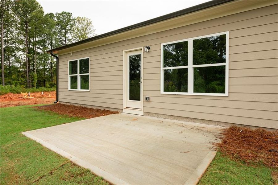 Exterior details and patio area of a home in , Lawrenceville (Image 1).