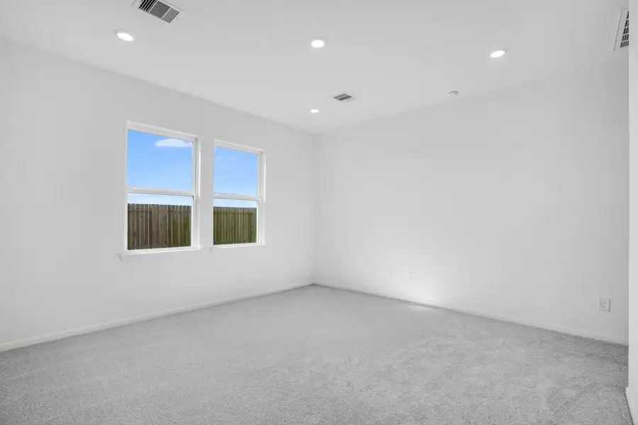 Spacious, unfurnished interior of a new home in Ryehill, Richmond (Image 9).