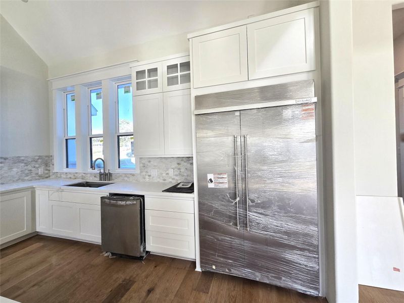 Commercial refrigerator