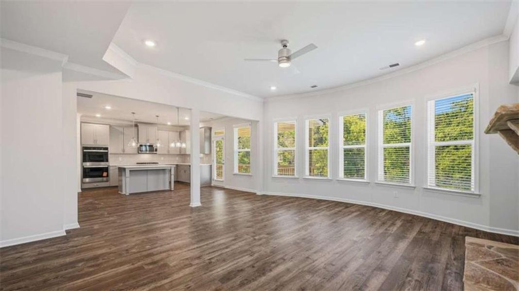 Spacious, unfurnished interior of a new home in Water Oak Estates, Lawrenceville (Image 21).