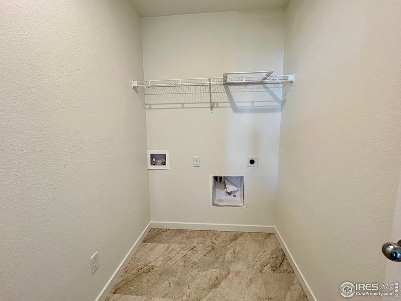 Spacious, unfurnished interior of a new home in Union Colony West, Greeley (Image 13).