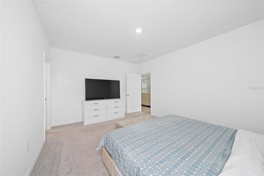 Furnished interior view inside a new home in Waterstone, Groveland (Image 21).