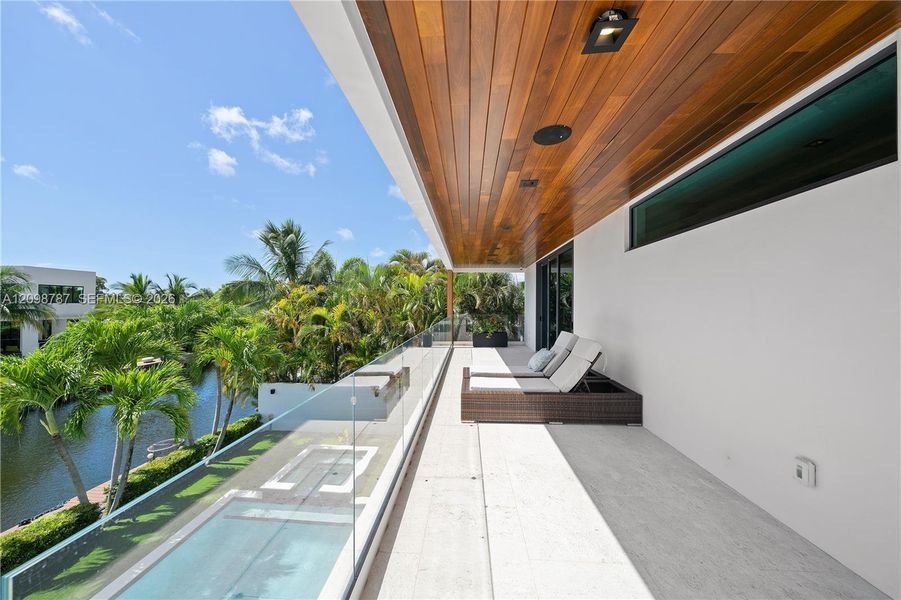 Exterior details and patio area of a home in , North Miami (Image 28).