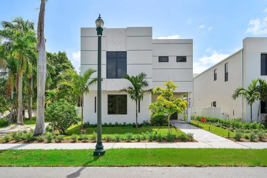 001-725Southeast4thAvenue-DelrayBeach-FL 001-725Southeast4thAvenue-DelrayBeach-FL