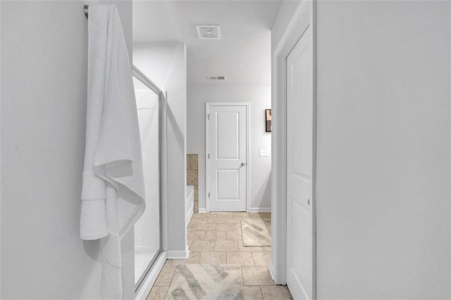 Spacious, unfurnished interior of a new home in Park Center Pointe, Austell (Image 37).